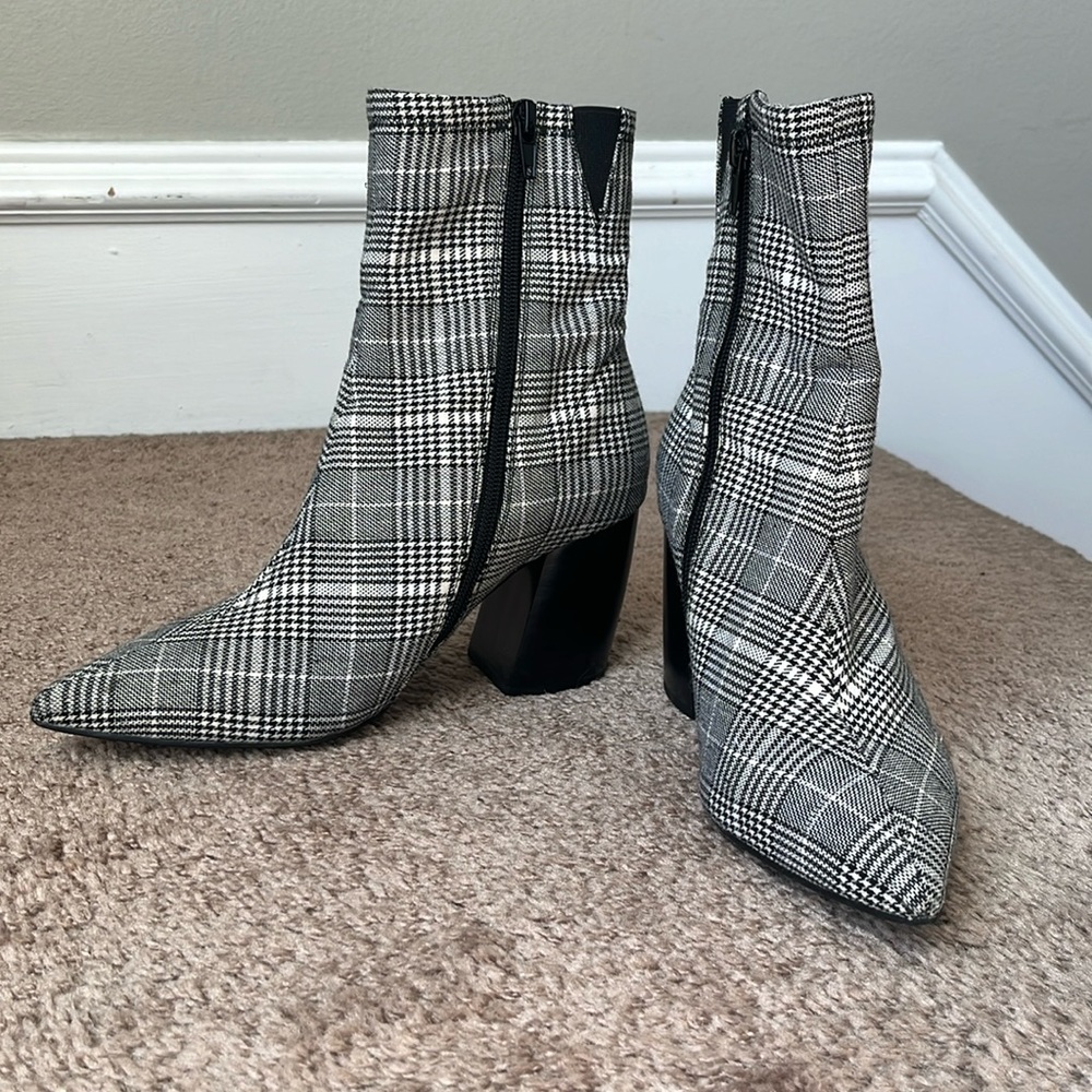 Jeffrey Campbell Houndstooth Print Booties